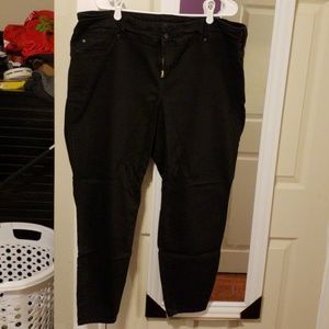 Black jeggings NEVER WORN!